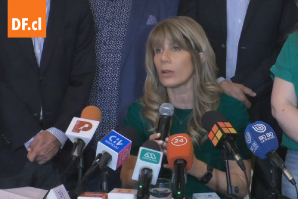 <p>Ahora en DF | Políticos lanzan Partido Demócratas: "No podemos seguir dividiendo a Chile entre derecha e izquierda"</p>