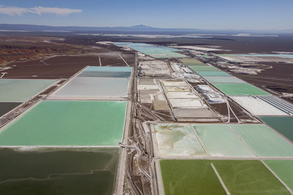 La primera “línea roja” para el Ejecutivo estaba en el artículo sobre export pricing en el capítulo de Energía y Materias Primas, dado el desarrollo actual de la industria del litio. Foto: Bloomberg