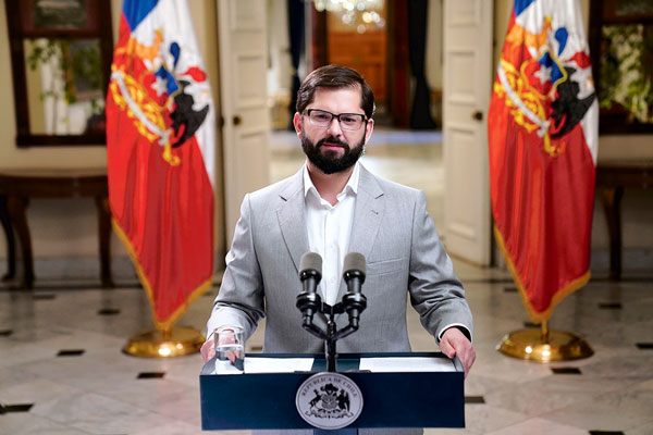 ¿Señal de un duro debate? Panel UC se divide por destino del 6% de cotización adicional