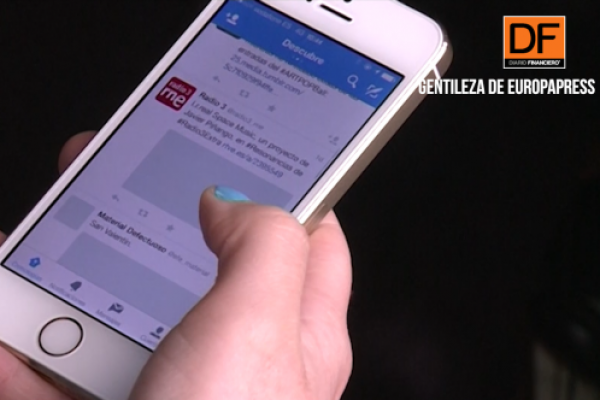 <p>Ahora en DF | A cambio de "unos cuantos dólares": Twitter plantea poder mandar mensajes directos a personalidades públicas</p>