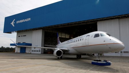 Brasileña Embraer entrega 33 aviones en el tercer trimestre y reafirma pronóstico para todo el año