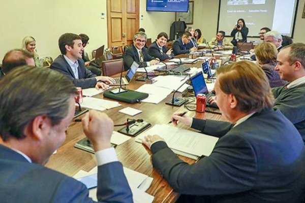 El lunes sigue el análisis de los cambios en la comisión de Hacienda de la Cámara.