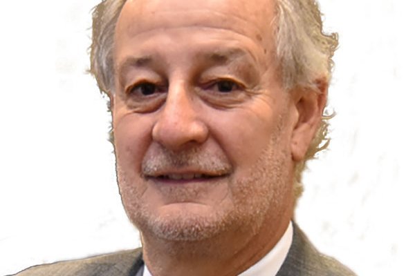 Para los pensionados, dinero, no promesas