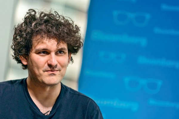Sam Bankman-Fried, fundador de FTX: El auge y caída de un héroe
