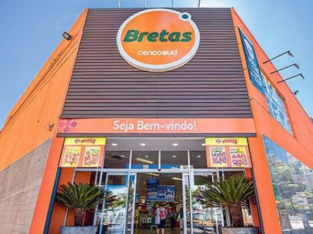 Cencosud mantiene interés por nuevas compras en Brasil, aunque apertura a bolsa está en el congelador