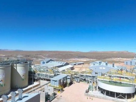 Hochschild dice residentes de comunidad andina invaden su mina Inmaculada en Perú