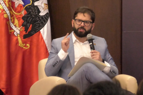 <p>Boric dice en Bangkok que no va a elegir entre Estados Unidos y China</p>