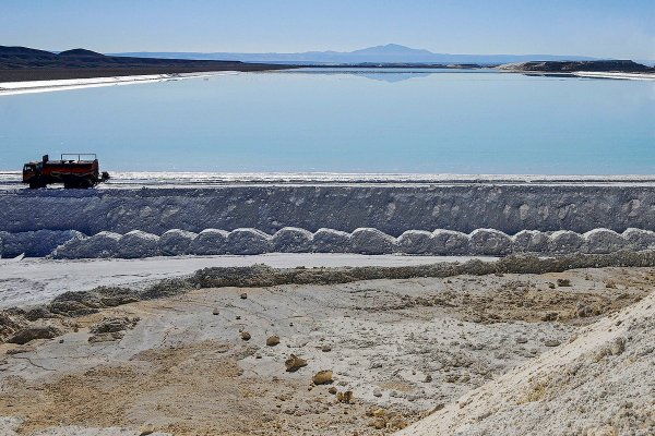 SQM admite presión competitiva por creación de la Empresa Nacional del Litio