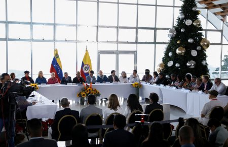 Colombia reanudará conversaciones de paz con el grupo rebelde más grande que queda