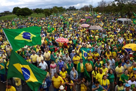 Líderes democráticamente elegidos en América Latina enfrentan desafío abrumador
