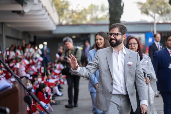 Hasta la Escuela Gabriela Mistral en Coyoacán, al sur de Ciudad de México llegó la mañana de este jueves el Presidente Gabriel Boric.