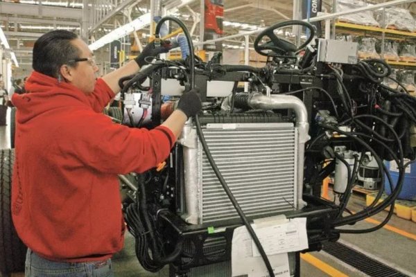 México y Brasil alistan apertura comercial de camiones en 2023