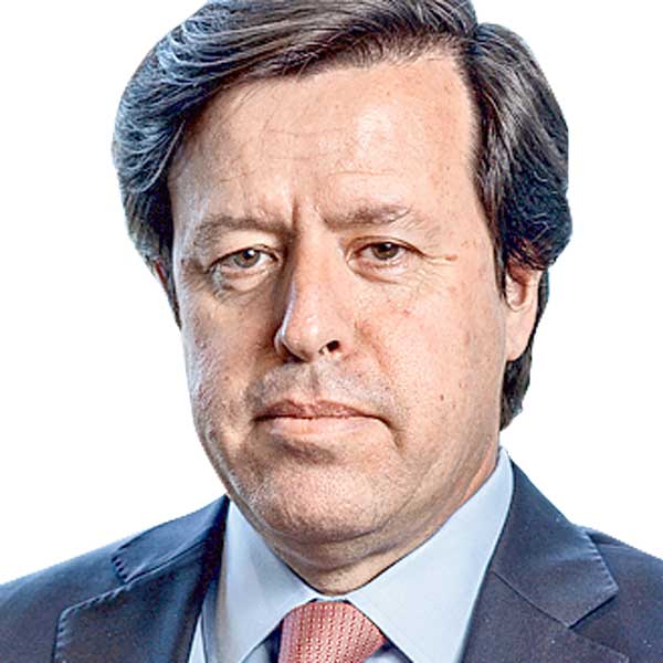 Contratos de obras públicas: el reglamento al banquillo
