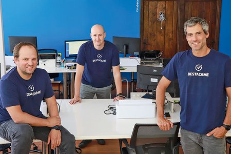 Banco Santander en Chile entra a propiedad de la fintech Destácame en ronda de US$ 10 millones