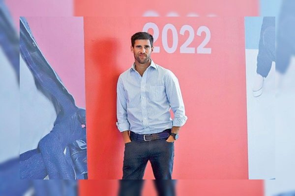 La estrategia del triatleta que lideró la negociación entre Komax y Axo
