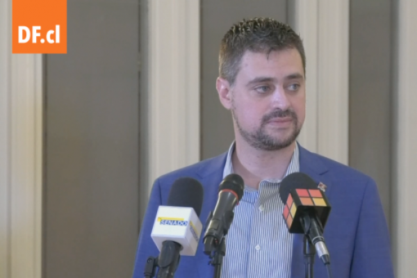 <p>Ahora en DF | Diputado Manouchehri anuncia solicitud de comisión investigadora por La Polar</p>