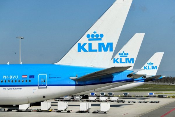 <p>KLM anima a los pasajeros a tomar el tren para reducir las emisiones</p>
