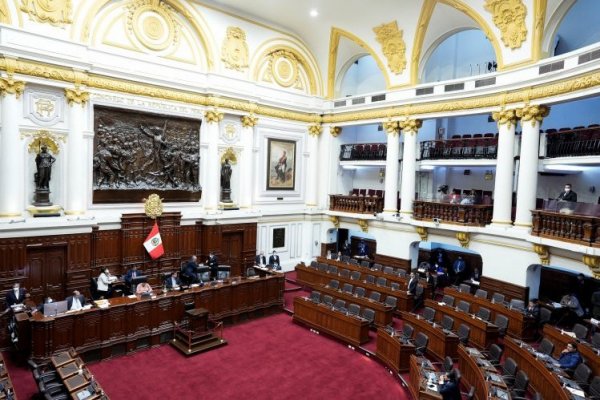 Crisis política en Perú: Presidente Castillo anuncia disolución del Congreso y gobierno de excepción