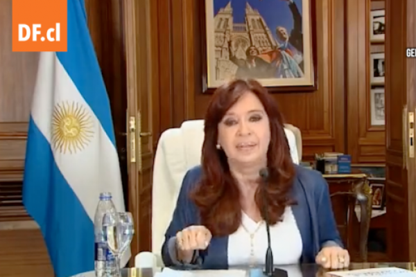 <p>Ahora en DF | Cristina Fernández de Kirchner condenada a 6 años de prisión e inhabilitación de por vida</p>