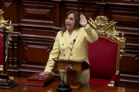 Crisis en Perú: Congreso juramenta a Dina Boluarte como Presidenta tras destituir a Castillo