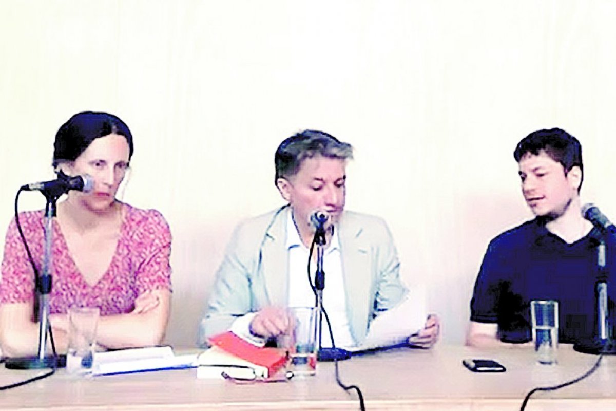 <p>La amistad política según Josefina Araos y Noam Titelman</p>