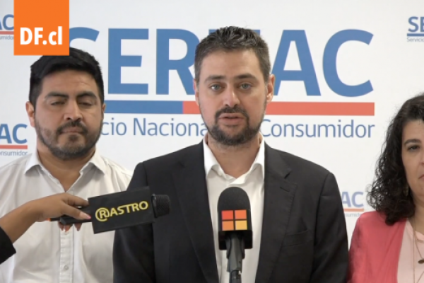 <p>Ahora en DF | Diputados de PS piden más acciones del Sernac por caso La Polar</p>