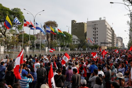 Editorial FT: Democracia peruana no puede sobrevivir a la agitación constante