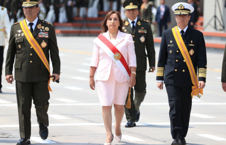 Dina Boluarte anuncia que presentará proyecto para adelantar elecciones para abril de 2024