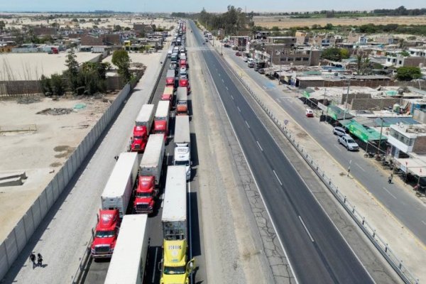 <p>Protestas en Perú no ceden y amenazan la estabilidad económica del país</p>