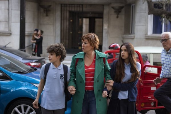 Guía de Ocio: Desconectados, la comedia reflexiva con Javiera Contador en streaming