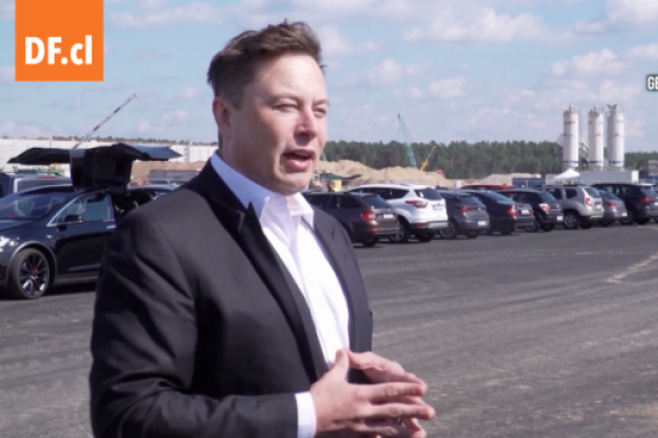 <p>Ahora en DF | Twitter bloquea cuenta de periodistas que supuestamente revelaron información de Elon Musk</p>