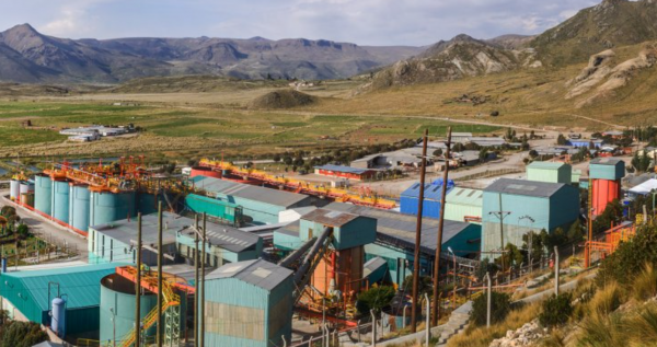Minera peruana Buenaventura paraliza de forma preventiva dos yacimientos por protestas en el país
