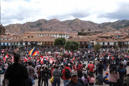 Protestas en Perú ponen en jaque a la minería y comprometerían el crecimiento económico del país este año
