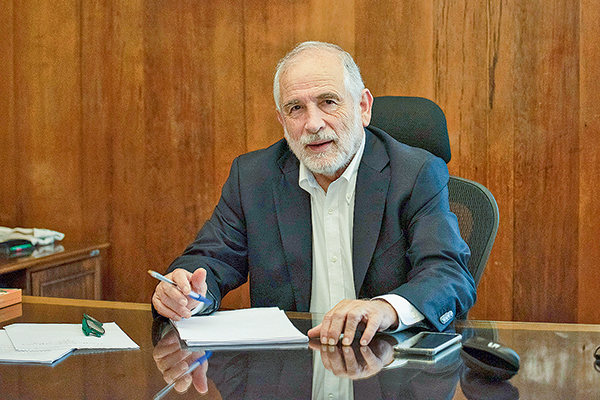 Carlos Montes, ministro de Vivienda.