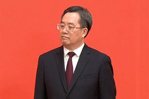 Ding Xuexiang: la “mano derecha” de Xi Jinping llega la cúpula del poder