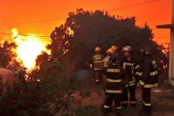 Bomberos de Chile (Twitter)