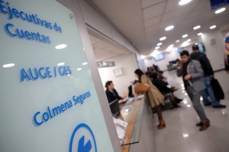 Código rojo: aseguradoras de salud en Chile y acreedores inician contactos con asesores financieros y de reorganización