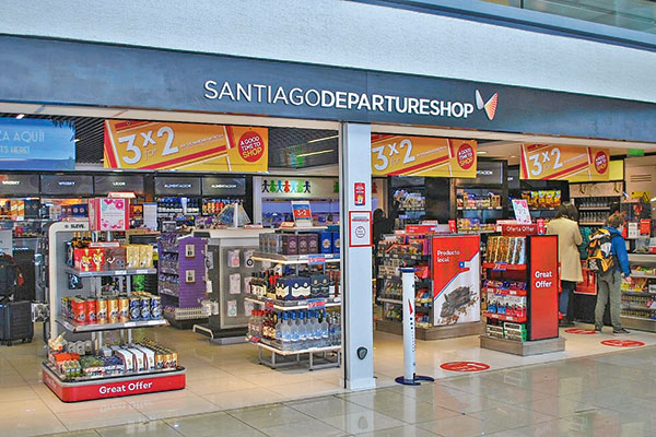 Autoridades extienden concesión de actual operadora de Duty Free del Aeropuerto de Santiago por un año