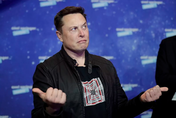 El bitcoin y Tesla: dos caminos paralelos en 2022