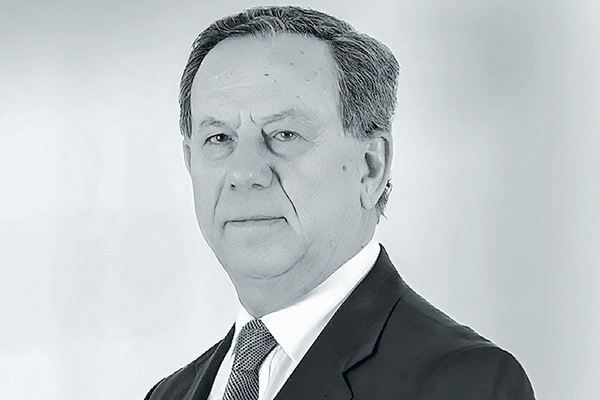 <p>Andrés Navarro Controlador de Sonda</p>