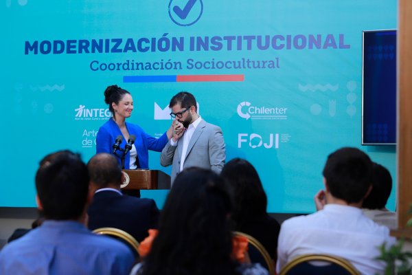 Irina Karamanos: "El rol cultural como Primera Dama, visto como compañera, no se termina”