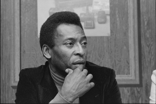 Pelé, estrella del fútbol y símbolo mundial de Brasil, 1940-2022