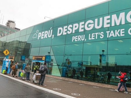 Gobierno peruano anuncia reestructuración de administrador de aeropuertos tras reclamos de aerolíneas por millonarias pérdidas