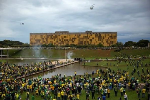 <p>Gobierno de Brasil recibe espaldarazo tras ataque de partidarios de Bolsonaro y analistas se enfocan en eventuales efectos sobre la agenda económica de Lula</p>