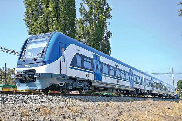 Ruta del tren Valparaíso-Santiago será por Tiltil y EFE administrará el servicio