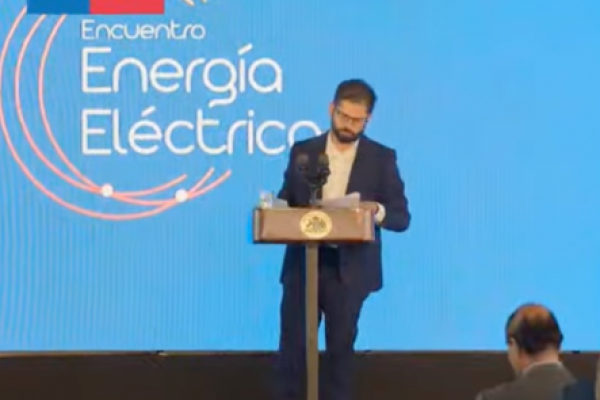<p>Ahora en DF | Boric hace un llamado a "dar vuelta a la página de los momentos de fricción" entre los diferentes poderes del Estado</p>