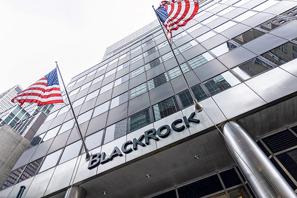 BlackRock recortará 500 empleos tras la debacle bursátil del año pasado