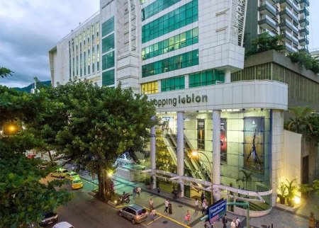 Brasileña Aliansce-BR Malls debuta en Ibovespa y nueva compañía fusionada evalúa vender más centros comerciales