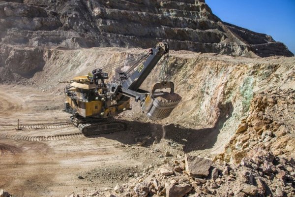 <p>Presidente de Colombia anuncia completa revisión al código minero y enciende las alertas en la industria</p>
