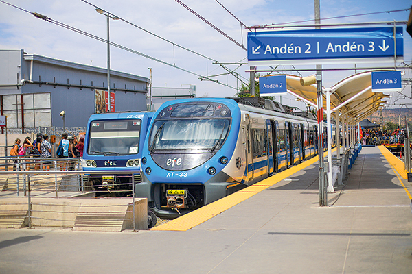Mayores costos, problemas de diseño y tiempo de viaje: Las observaciones de expertos al Tren Valparaíso-Santiago